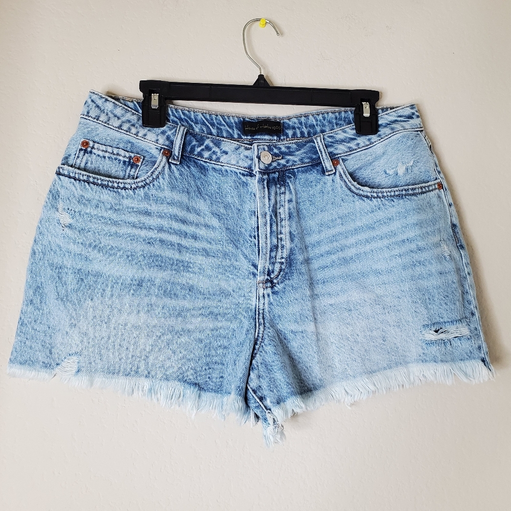 Revolve House of Harlow 1960 Shorts Blue Denim Frayed Hem Sz 30 High Rise Mom